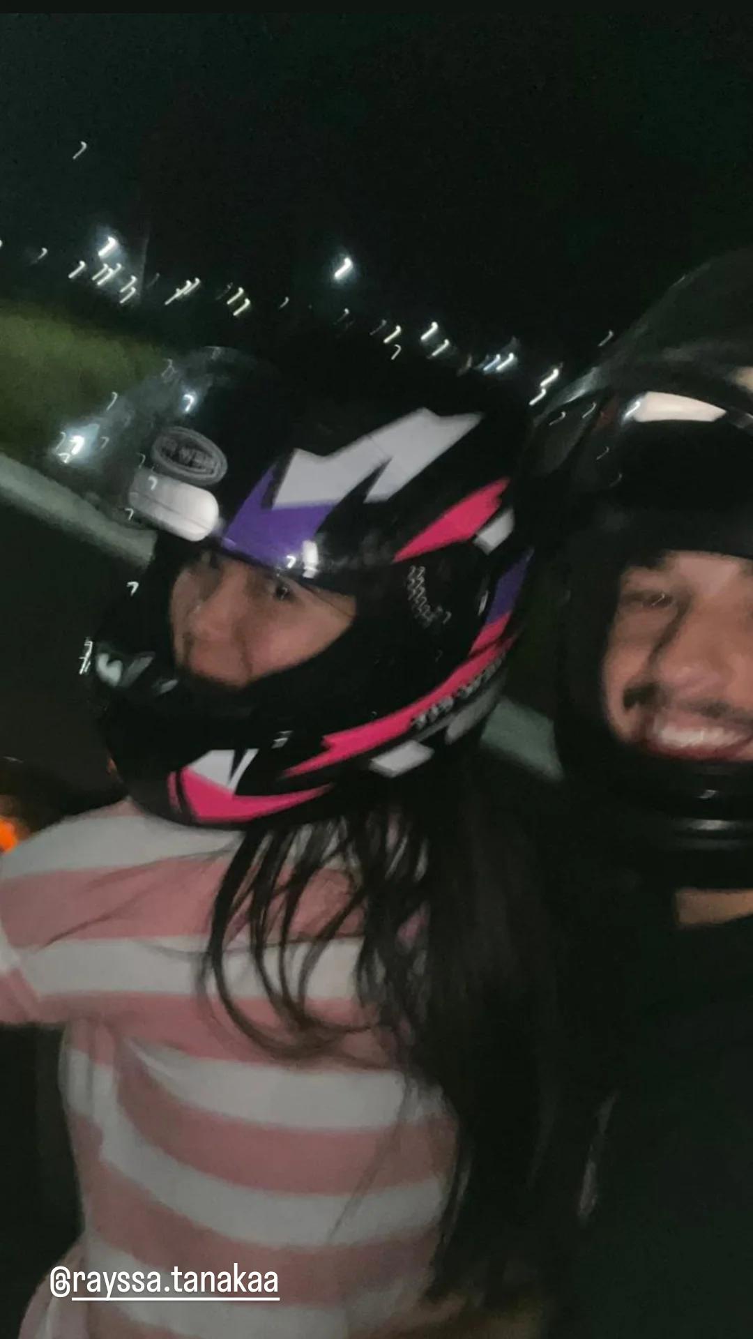 Te ensinando a andar de moto